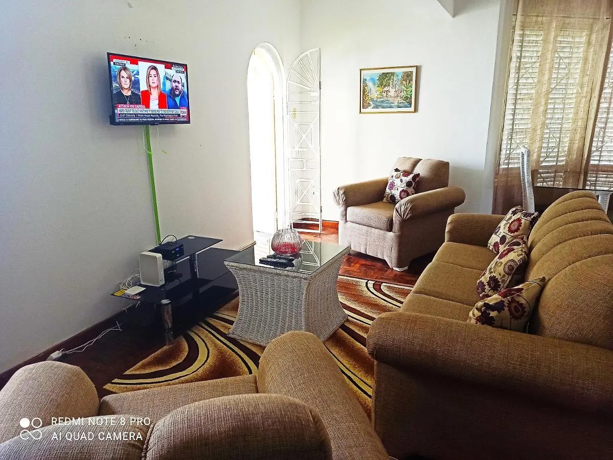 Columbus Heights Apt 26 F Ocho Rios 0*,  Jamaica