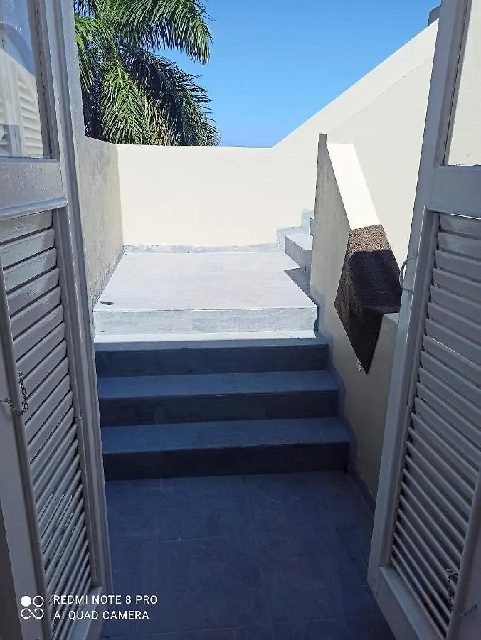 Columbus Heights Apt 26 F Ocho Rios 0*,