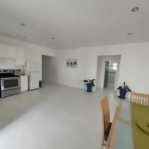 The Willow Apartment